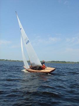 A pampus sailing away...